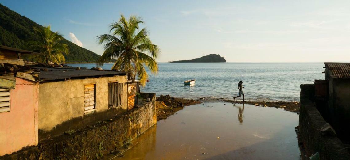 Bungalows Les Vagues Abondes Villa Sainte-Anne  Esterno foto